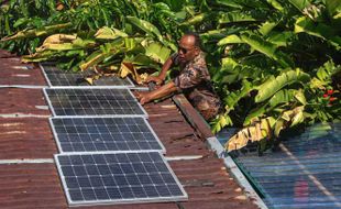 Gunakan Solar Cell, Laweyan Kembangkan Green Batik yang Ramah Lingkungan