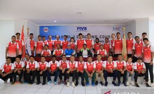 33 Wakil dari 5 Negara Ikuti Kursus Pelatih Voli yang Digelar FIVB di Indonesia