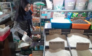 Harga Beras di Wonogiri Tembus Rp13.500/Kg, Pedagang: Tertinggi dalam Sejarah