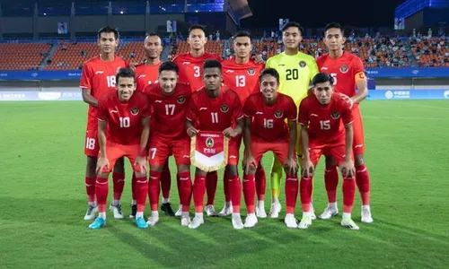 Indonesia vs Uzbekistan 0-2: Garuda Digempur, Gol Dianulir, Bermain 10 Pemain