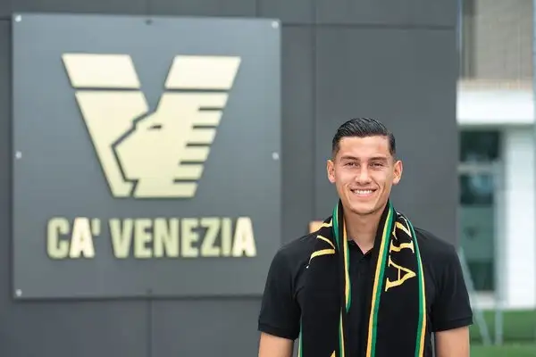 Jay Idzes Main Penuh, Venezia Derita Kekalahan saat Menjamu Lecce