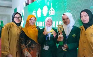 Aplikasi My Dictar Karya Santriwati Purbalingga Raih Juara Nasional