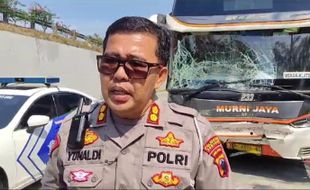 5 Orang Terluka, Ini Kronologi Kecelakaan 6 Kendaraan di Tol Semarang