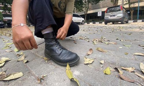 Anak Muda Solo Rogoh Kocek Rp900.000 hingga Rp2 Juta untuk Belanja Sneakers