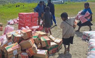 Pengiriman Bantuan untuk Warga Terdampak Bencana Kelaparan di Yahukimo Papua