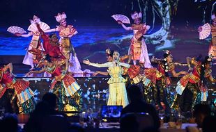 Pertunjukan Seni Meriahkan Gala Dinner KTT AIS Forum di Bali