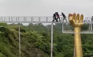 Buntut Jembatan Kaca di Banyumas Pecah, Pemprov Jateng Ambil Langkah Ini