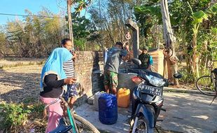 Krisis Air Bersih, Sumur Tengah Sawah Jadi Andalan Warga Ngerangan Bayat Klaten