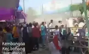 Viral di Medsos! Pilkades di Kembangan Bonang Demak Ricuh, padahal Baru Dibuka