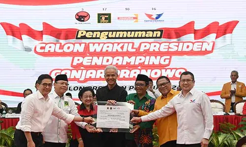 PDIP Marah Baliho Ganjar di Pematang Siantar Dicopoti Satpol PP