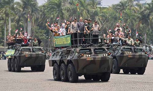 Peringatan HUT ke-78 TNI di Monas Jadi Ajang Unjuk Kekuatan Pasukan & Alutsista