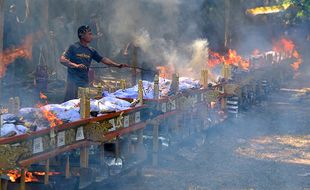 Upacara Ngaben Massal di Legian Bali, 111 Jasad Dikremasi