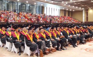 Universitas Surakarta Wisuda 803 Mahasiswa, Dorong Alumni Bangun Jiwa Inovatif