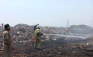 Kebakaran TPA Troketon Pedan Klaten, Luas Area Terbakar Capai 1 Hektare