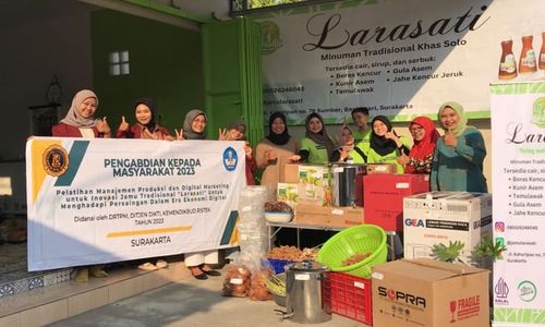 Pelaku Usaha Jamu Tradisional dapat Pelatihan Digital Marketing dari UTP Solo