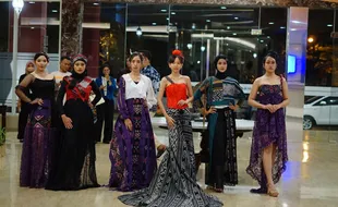 Gandeng FS Model Indonesia, Solo Paragon Hotel & Residences Gelar Fashion Show