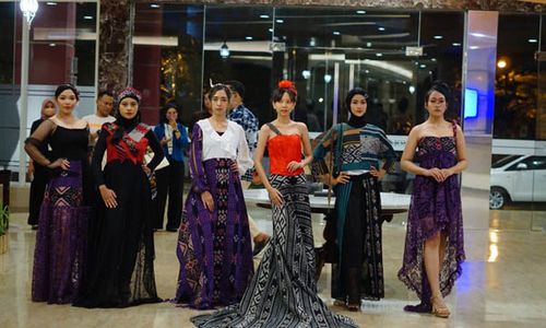 Gandeng FS Model Indonesia, Solo Paragon Hotel & Residences Gelar Fashion Show