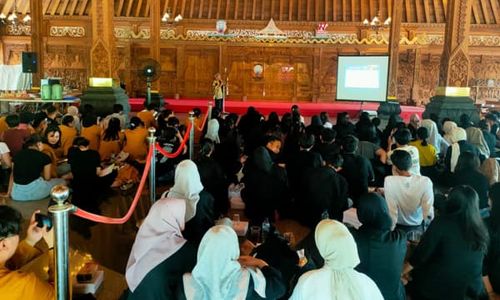 Belajar Sejarah Angkringan, Ratusan Mahasiswa Jogja Datangi Ngerangan Klaten