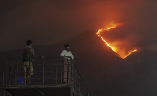 Kebakaran di Gunung Merbabu Padam Pascadiguyur Hujan Deras, BTNGMb Cek Lokasi