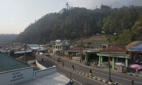 Kebakaran Gunung Lawu Rusak Pipa Air, Warga Cemoro Sewu Alami Kesulitan Air