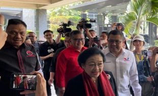 Megawati Restui Mahfud Md Mundur dari Kabinet