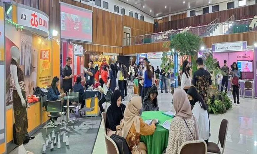 Job Seeker Merapat! Ratusan Lowongan Pekerjaan Ditawarkan di Job Fair UKSW