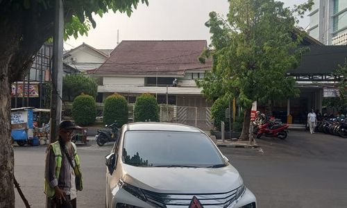 Viral Juru Parkir di Semarang Kerja Pakai Mobil, Ternyata Ini Faktanya