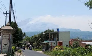 Kebakaran Hutan Gunung Merbabu Kian Meluas, Warga 2 Dusun Terdampak Asap