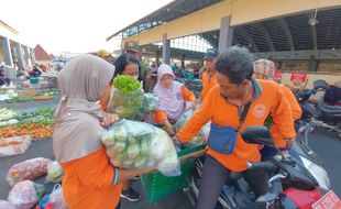 Gotong Royong Sedulur Pasar Legi Solo Cegah Stunting Kelurahan Setabelan