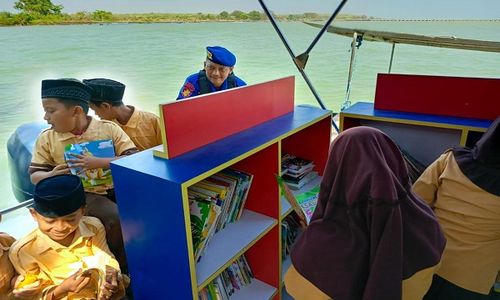 Keren! 2 Kapal Polisi di Pelabuhan Kendal Disulap Jadi Perpustakaan Terapung