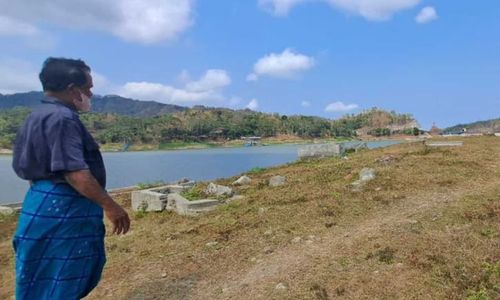 Waduk Sermo di Kulonprogo Mengering, Makam Tua Bermunculan