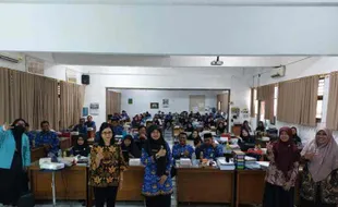 Tim Pengabdian Prodi D4K3 Sekolah Vokasi UNS Gelar Sosialisasi di MTSN 1 Solo