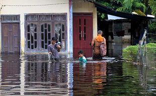 Hujan Deras dan Sungai Meluap, Ratusan Rumah di Aceh Barat Terendam Banjir