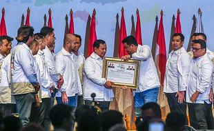 Bobby Nasution Bersama Barisan Pengusaha Pejuang Resmi Dukung Prabowo-Gibran