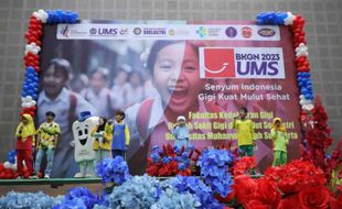 FKG UMS & RSGM Soelastri Ajak 4.000-an Murid SD Peringati Bulan Kesehatan Gigi