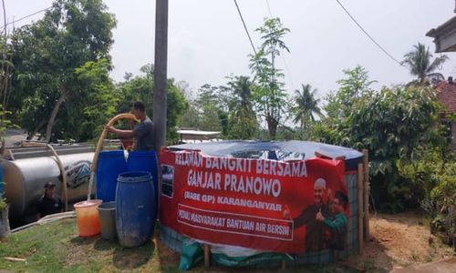 Relawan Babe GP Salurkan Bantuan 16.000 liter Air Bersih Ke Jumapolo