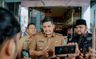 Bobby Nasution Gabung Gerindra, PDIP Bodo Amat