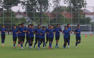 Tiba di Solo, Timnas Uzbekistan U-17 Langsung Berlatih di Lapangan Kota Barat