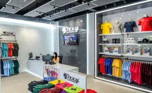 Kian Berkembang, Brand Lokal Ozzy Clothing Buka Cabang Outlet di Soloraya