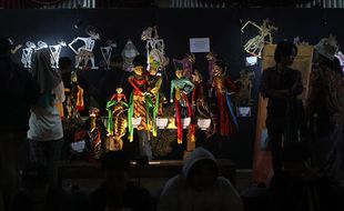 Peringatan Hari Wayang Dunia IX, Beragam Jenis Wayang Dipamerkan di ISI Solo