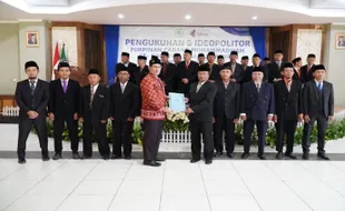 Sebanyak 17 PCM Karanganyar Diberi Penguatan Ideopolitor seusai Dilantik 