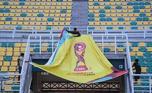 Potret Persiapan Stadion GBT Surabaya Jelang Pembukaan Piala Dunia U-17