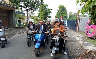 Dikukuhkan Jadi Guru Besar di UIN Salatiga, Prof Rasimin Berangkat Naik Vespa