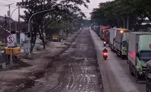 Terkuak! Ini Penyebab Macet Panjang di Jalan Pati-Rembang