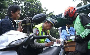 Hari Pertama Pemberlakuan Tilang Uji Emisi di Jakarta, 57 Kendaraan Terjaring