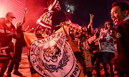 Euforia Ribuan Jakmania Rayakan HUT ke-95 Persija Jakarta di Bundaran HI