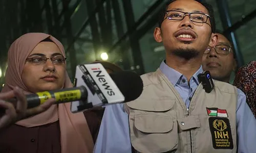 1 Keluarga WNI yang Berhasil Dievakuasi dari Palestina Tiba di Bandara Soetta