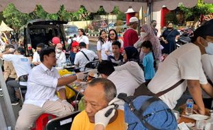 HUT ke-30, BPR Trihasta Prasodjo Fasilitasi Bersih Telinga Gratis di CFD Solo