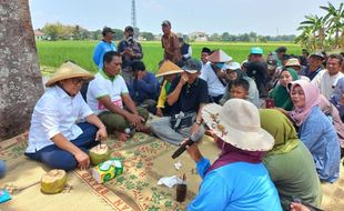 Lesehan Bareng Petani Klaten, Cak Imin Singgung Cara Gaet Milenial Jadi Petani