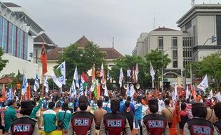 Penetapan UMK 2024 Diwarnai Demo, Buruh Minta Ketemu Pj Gubernur Jateng